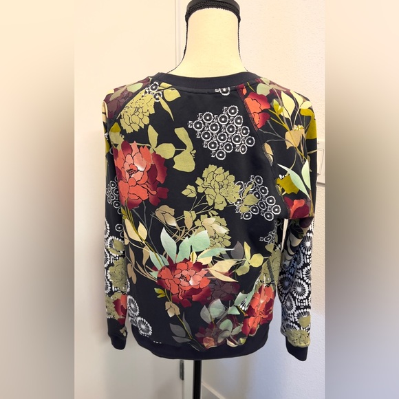 Brand new with tag Johnny was sierra raglan sweatshirt size S - Picture 4 of 10